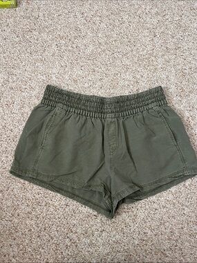 Aerie Babewatch High Waisted Pull On Short